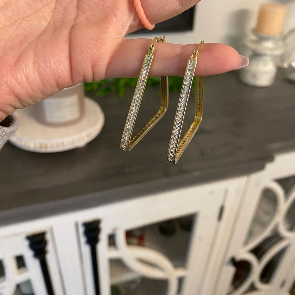 Elegant Gold and Silver Earrings bundle - Picture 7 of 8